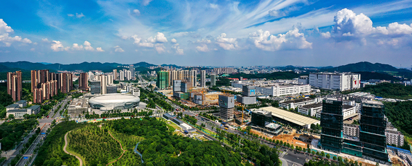 廣州開發(fā)區(qū)35年 一個(gè)國(guó)家級(jí)開發(fā)區(qū)的發(fā)展樣本